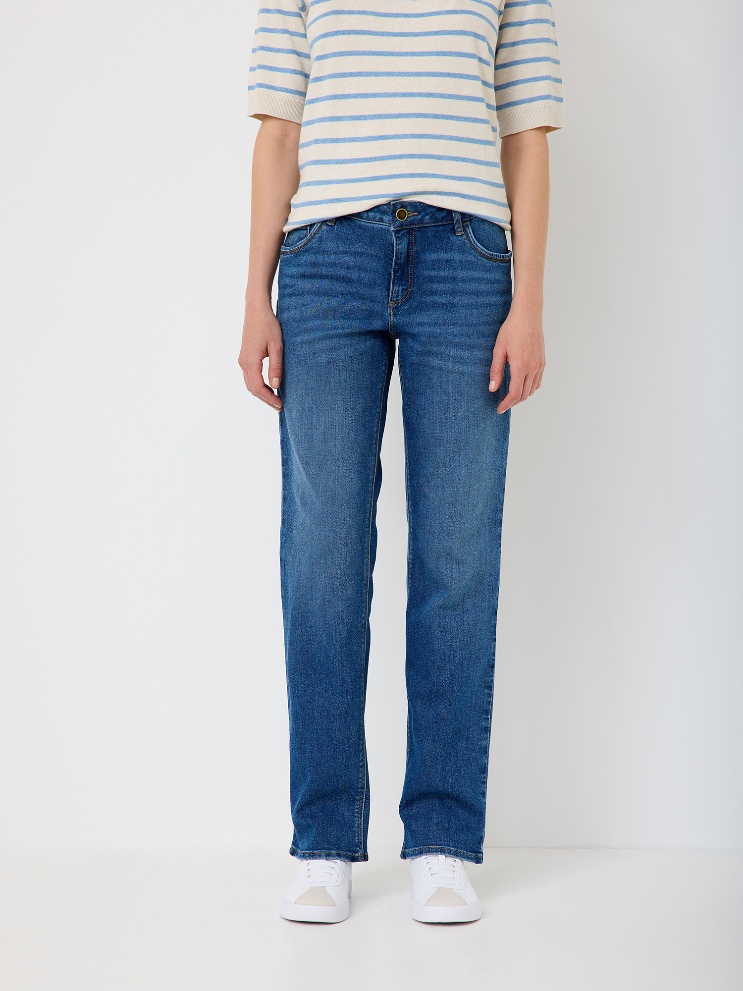 605667993000-4566_01_regular-stretch-denim-jeans-paddocks-lara_ay.jpg