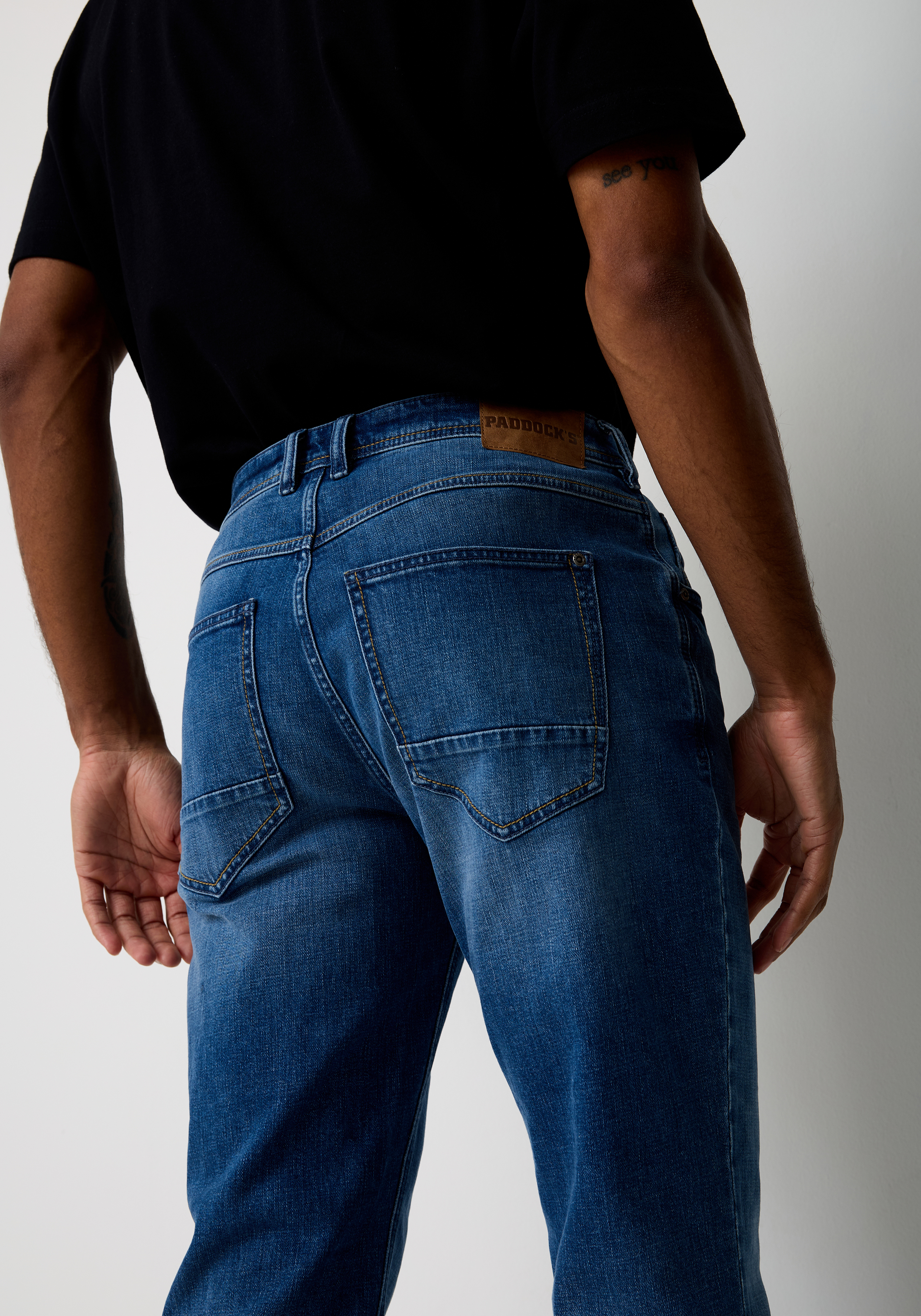 803037625000-4564_04_regular-straight-jeans-paddocks.jpg
